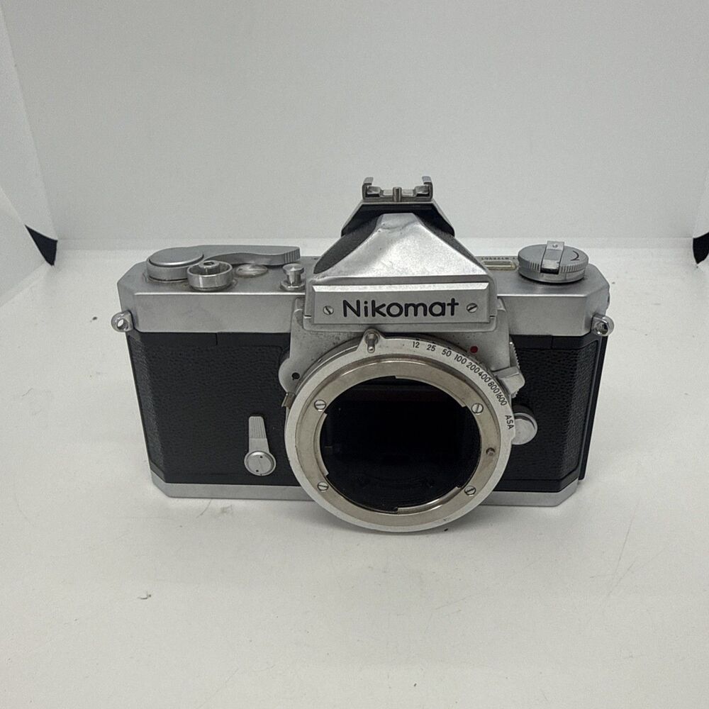 Nikon Nikkormat FT 35mm SLR Camera Working - Tested